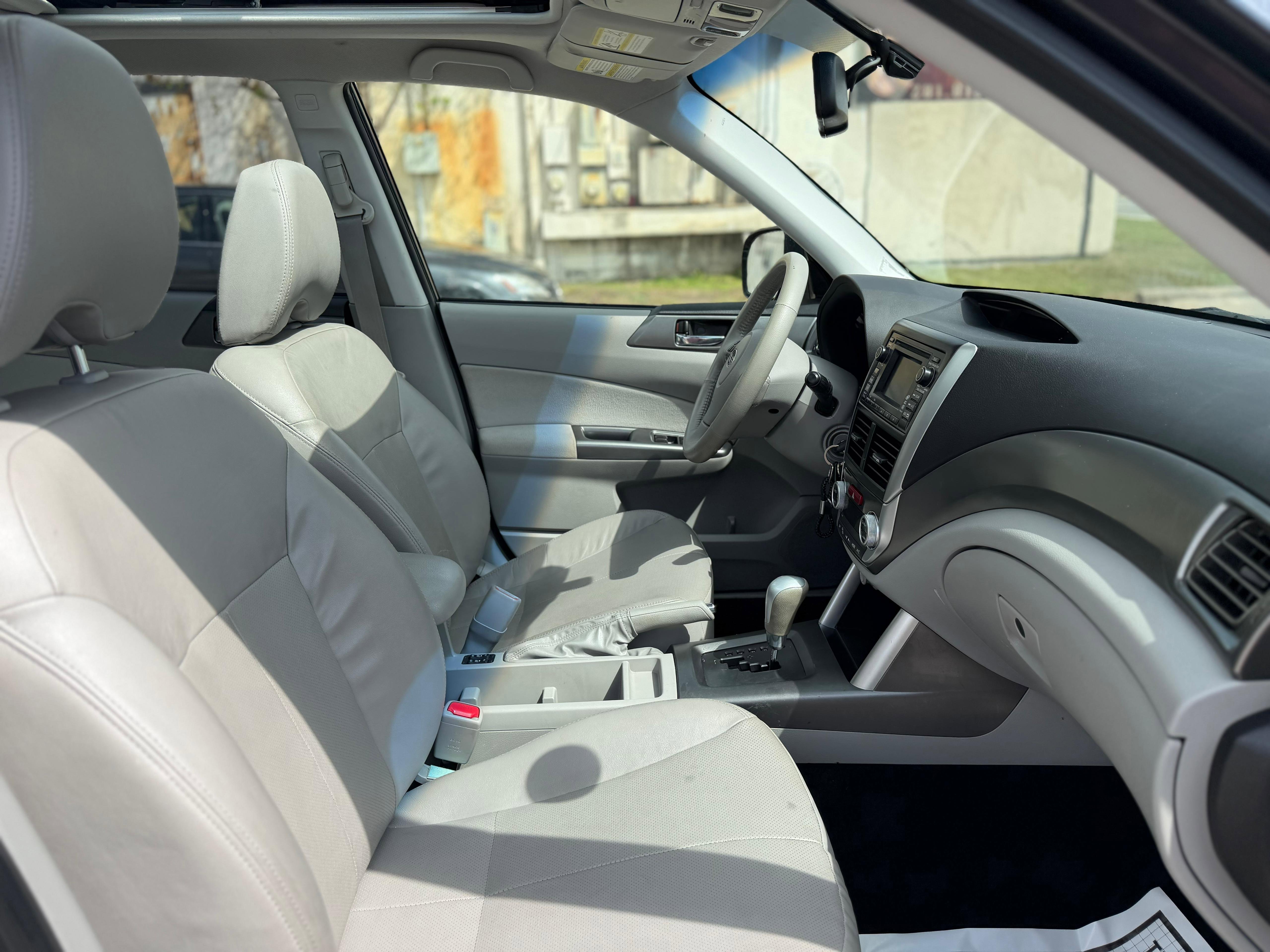 Used 2013 Subaru Forester 2.5X Touring AWD/4WD image 21