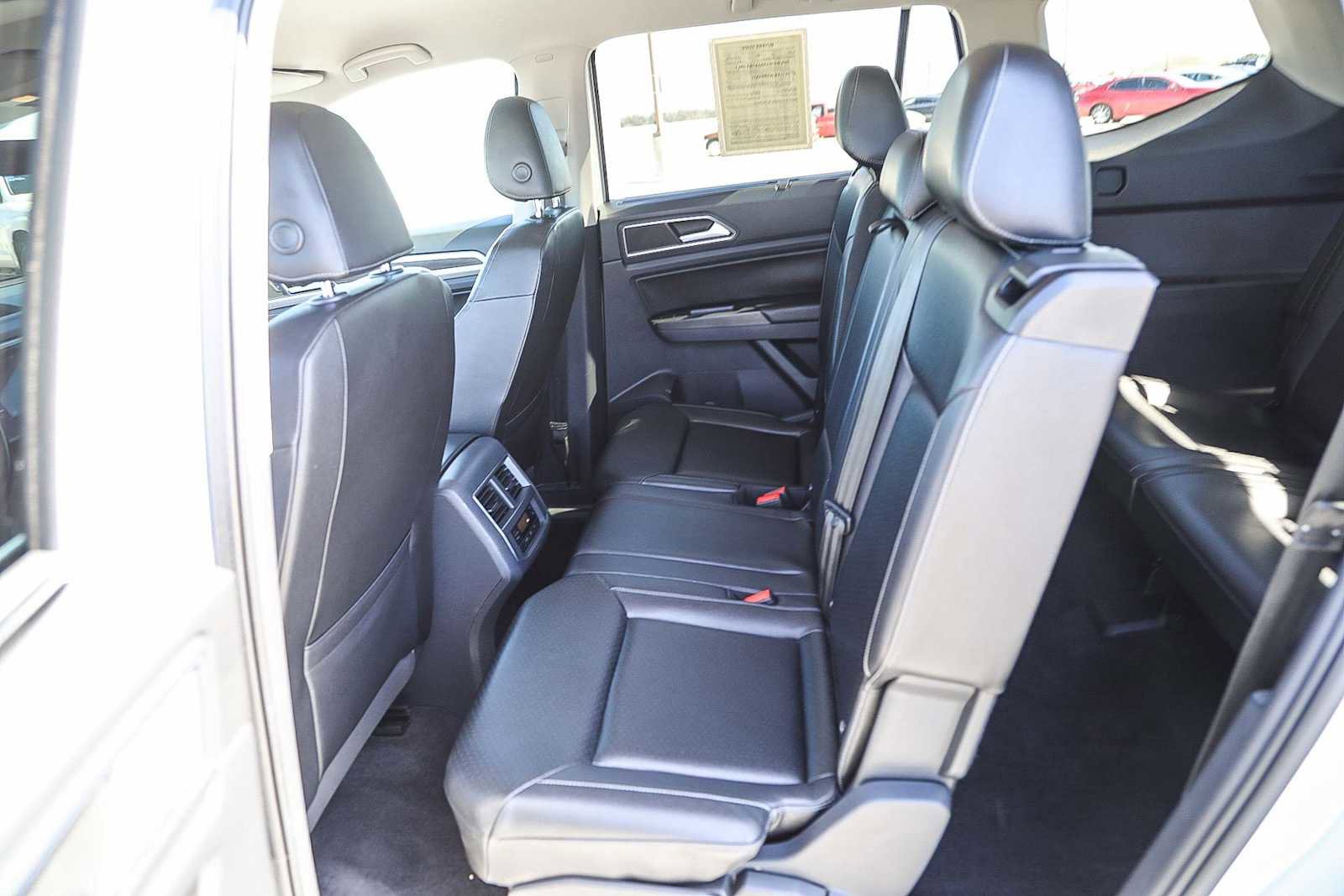 Used 2018 Volkswagen Atlas SE image 18