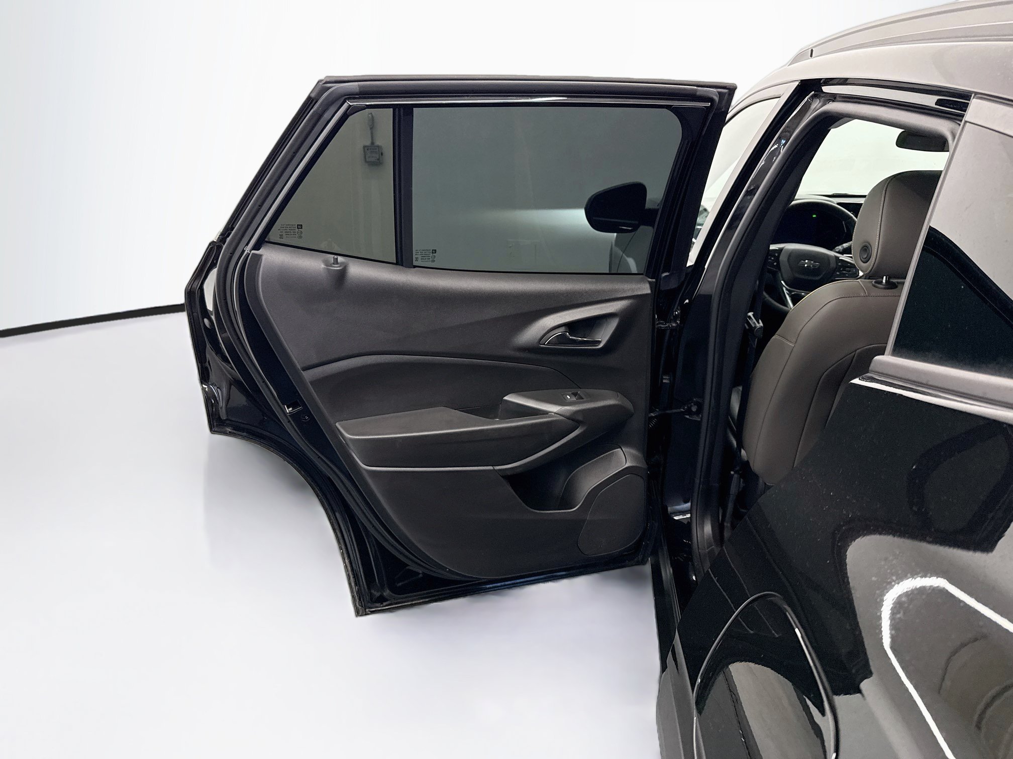 Used 2025 Chevrolet Trax ACTIV w/ Sunroof Package FWD image 26