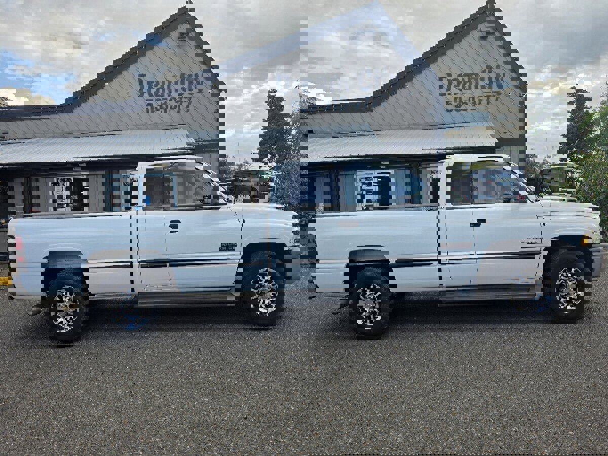Used 1999 Dodge Ram 2500 Truck 2WD Quad Cab image 3