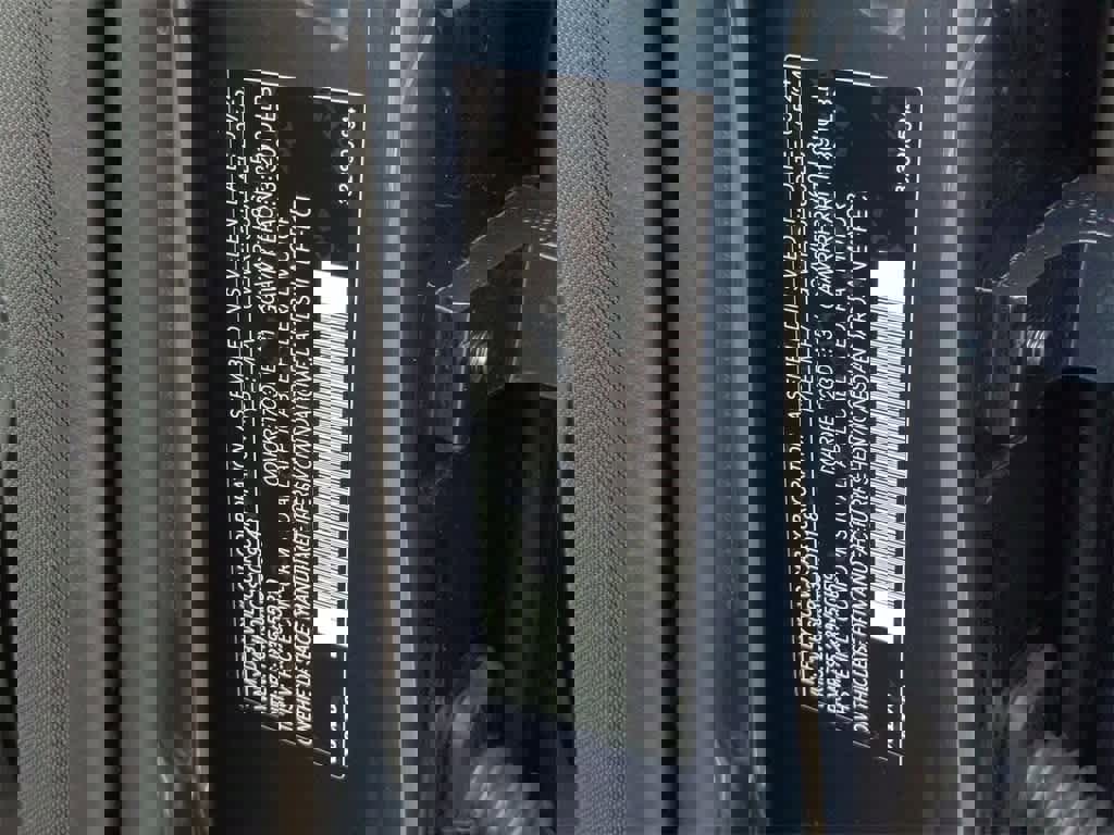 New 2025 Volvo XC60 T8 Plus w/ Protection Package Premier image 26