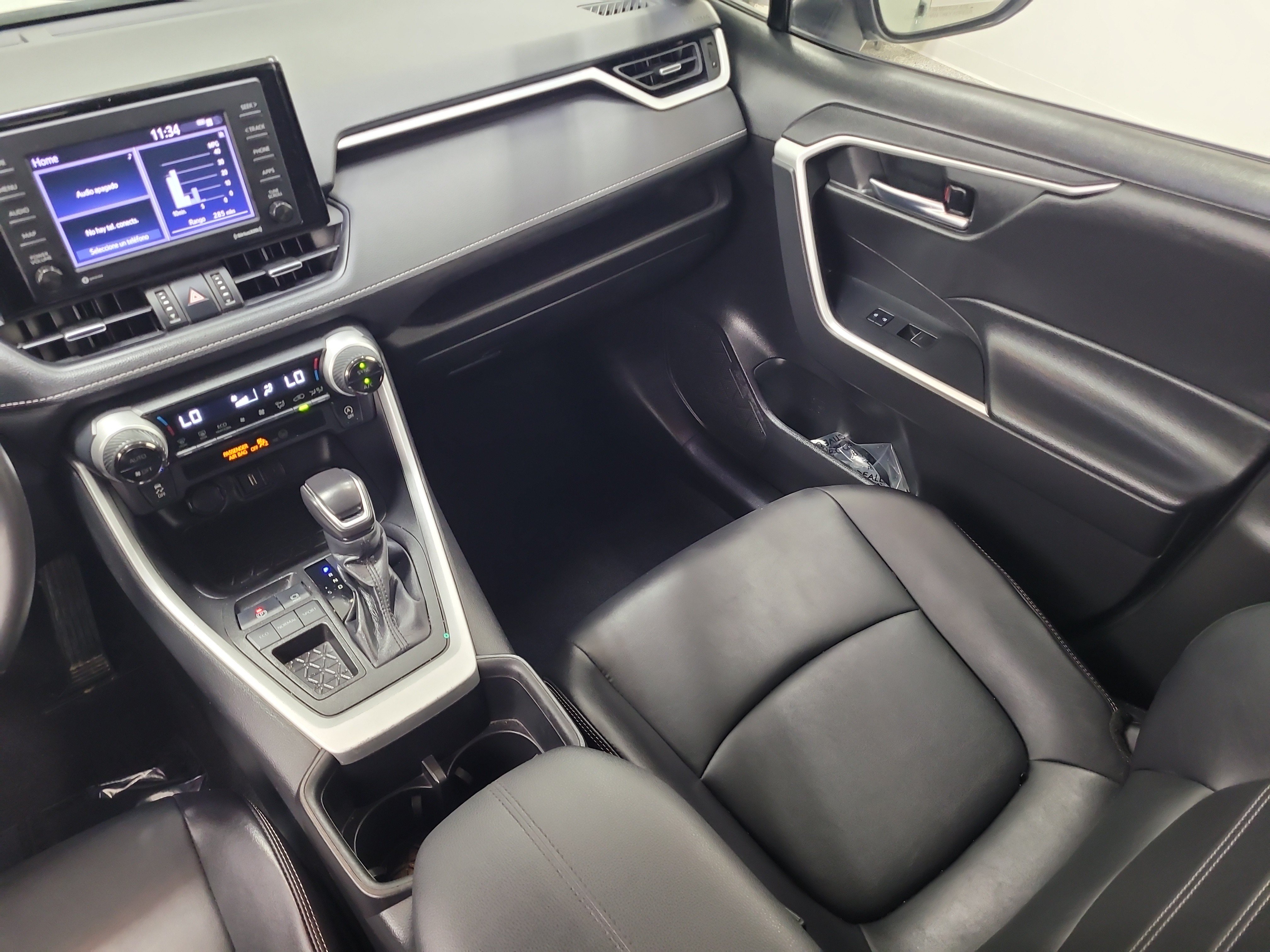 Used 2022 Toyota RAV4 XLE Premium FWD image 19