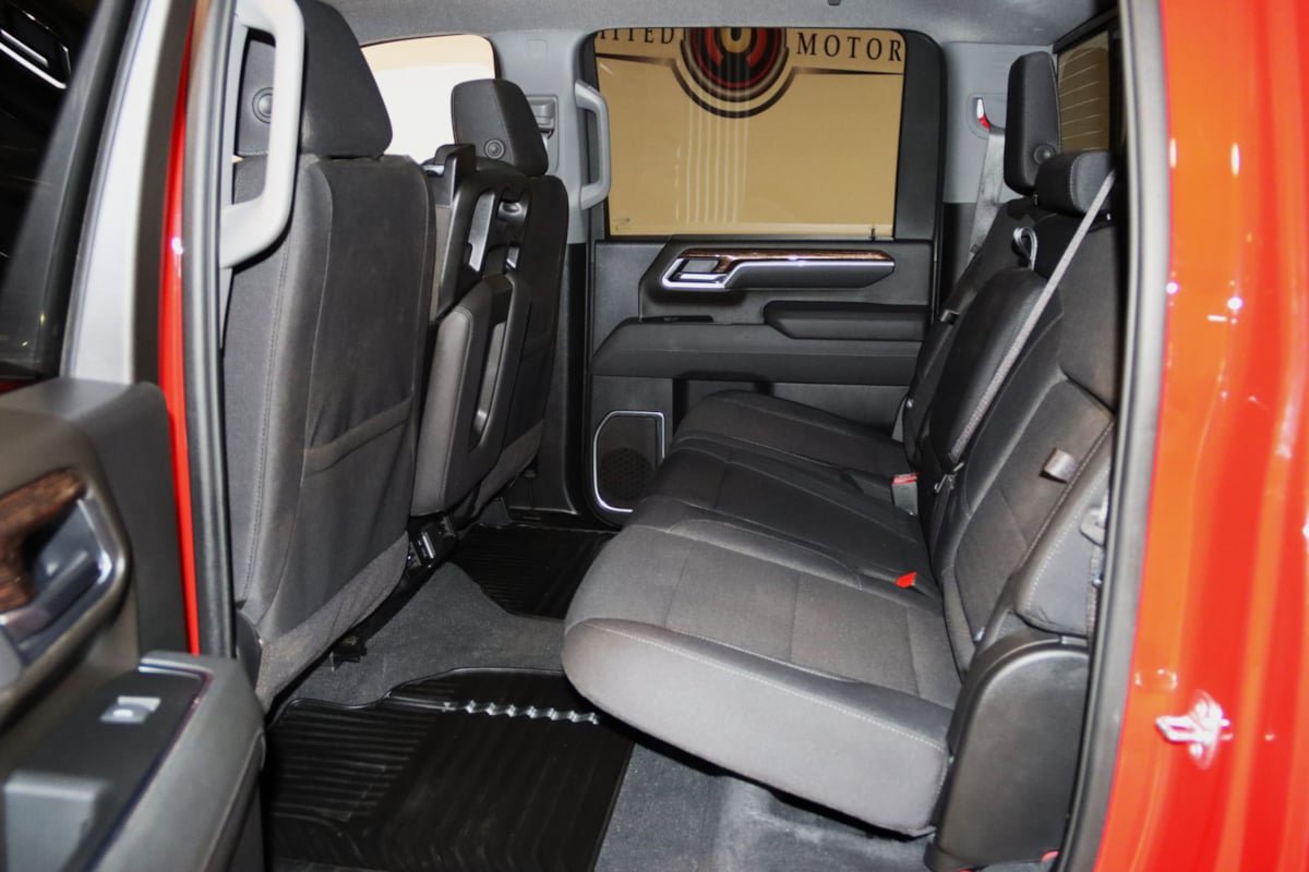 Used 2026 GMC Sierra 3500 SLE w/ SLE Value Package AWD/4WD image 60