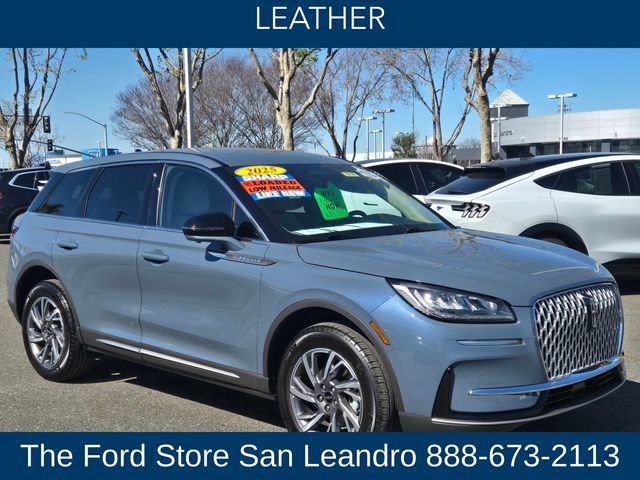 Used 2025 Lincoln Corsair FWD w/ Equipment Group 101A image 5