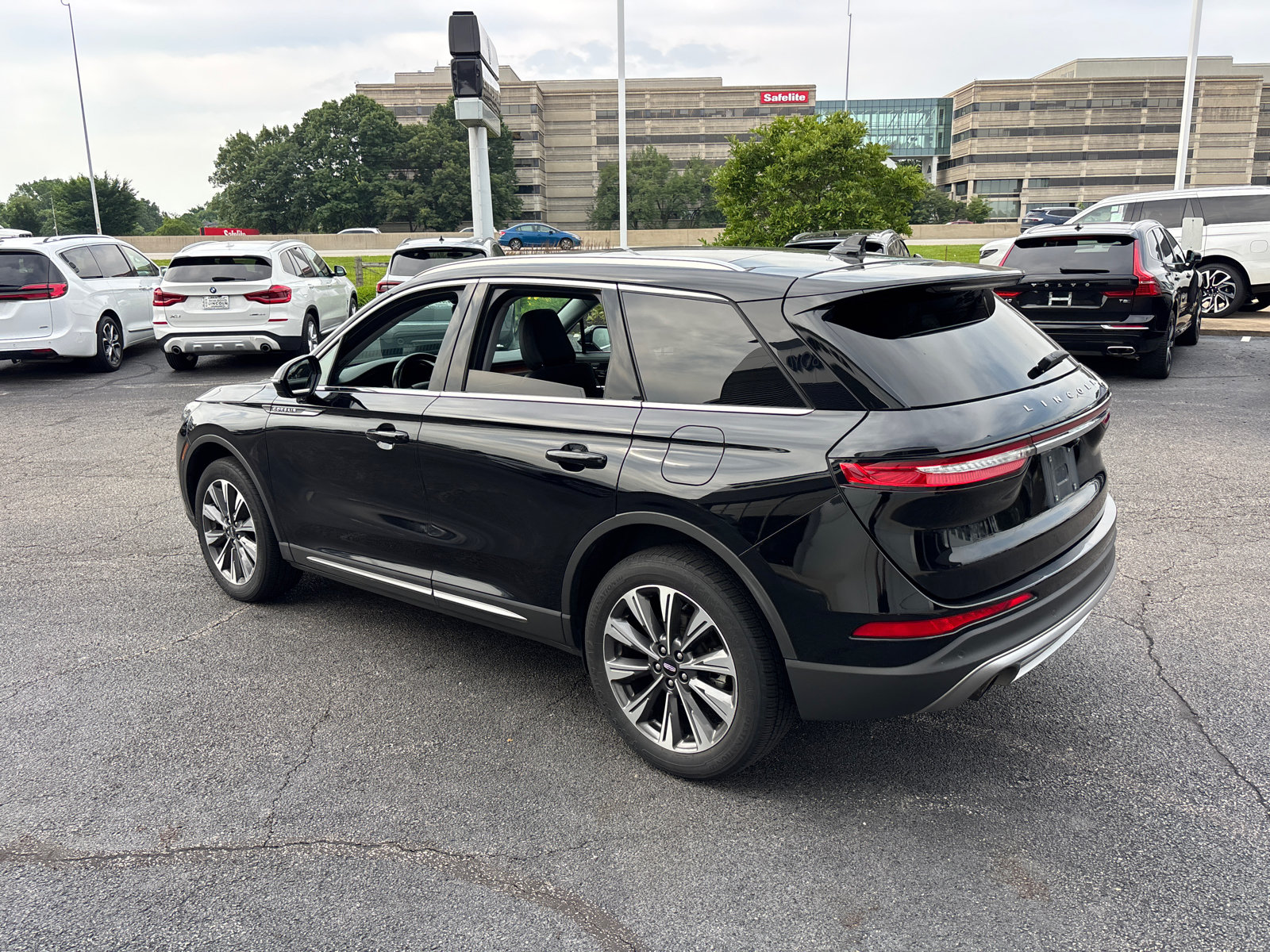 Used 2022 Lincoln Corsair Reserve w/ Elements Package AWD/4WD image 5