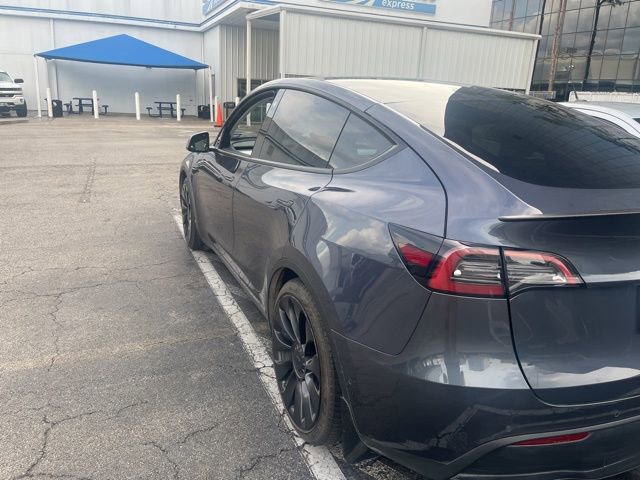 Used 2022 Tesla Model Y Performance image 3