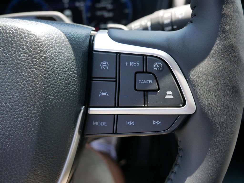 Certified 2026 Toyota Grand Highlander AWD image 25