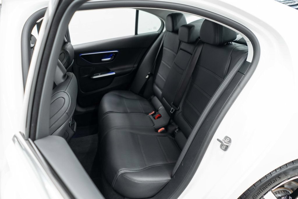 Used 2025 Mercedes-Benz C 300 4MATIC Sedan image 30
