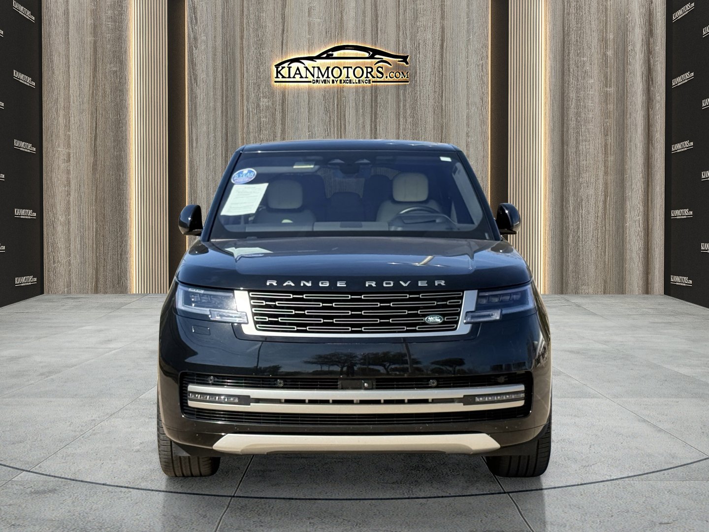 Used 2023 Land Rover Range Rover Long Wheelbase Autobiography image 5