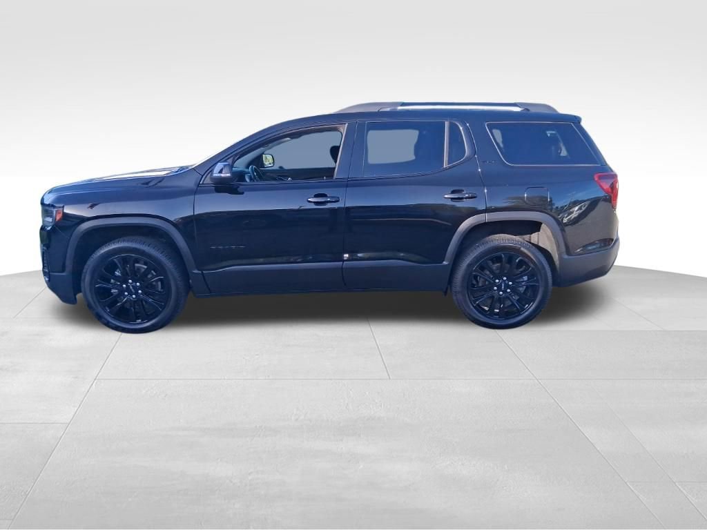 Used 2022 GMC Acadia SLT w/ Elevation Edition image 2