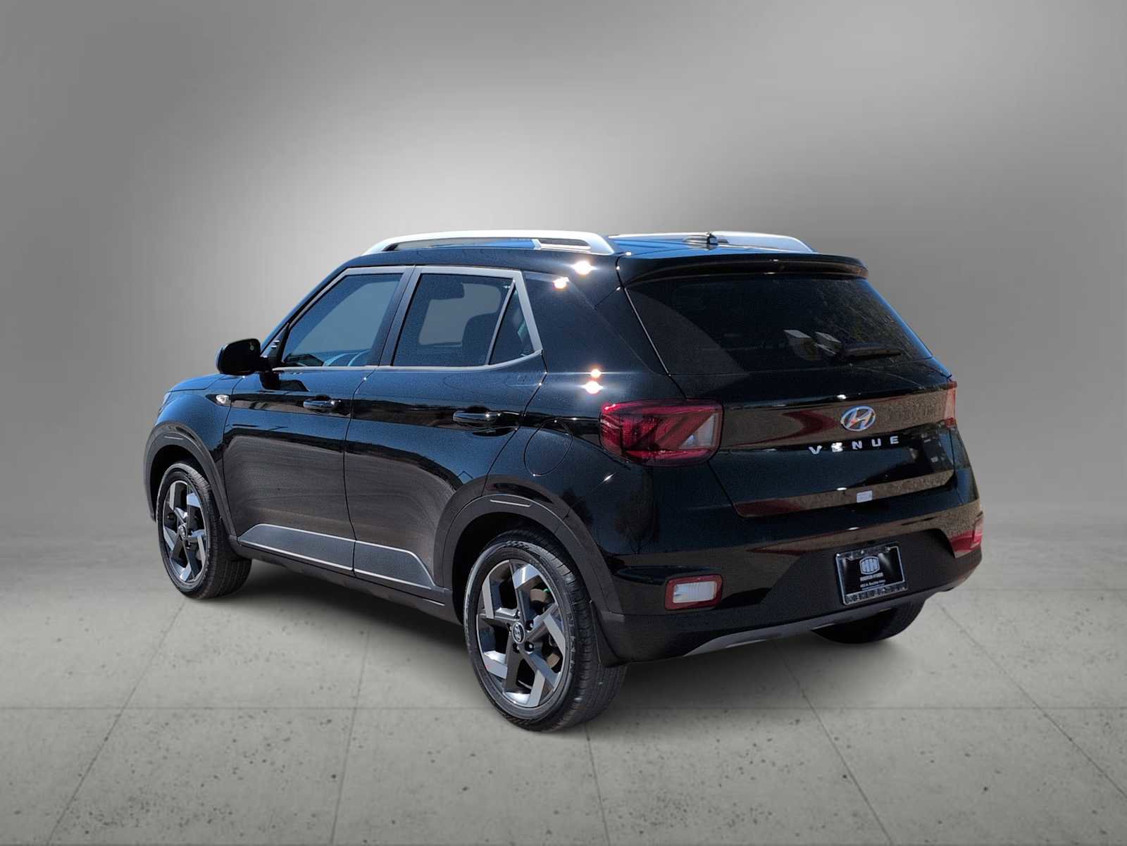 Certified 2026 Hyundai Venue SEL image 6