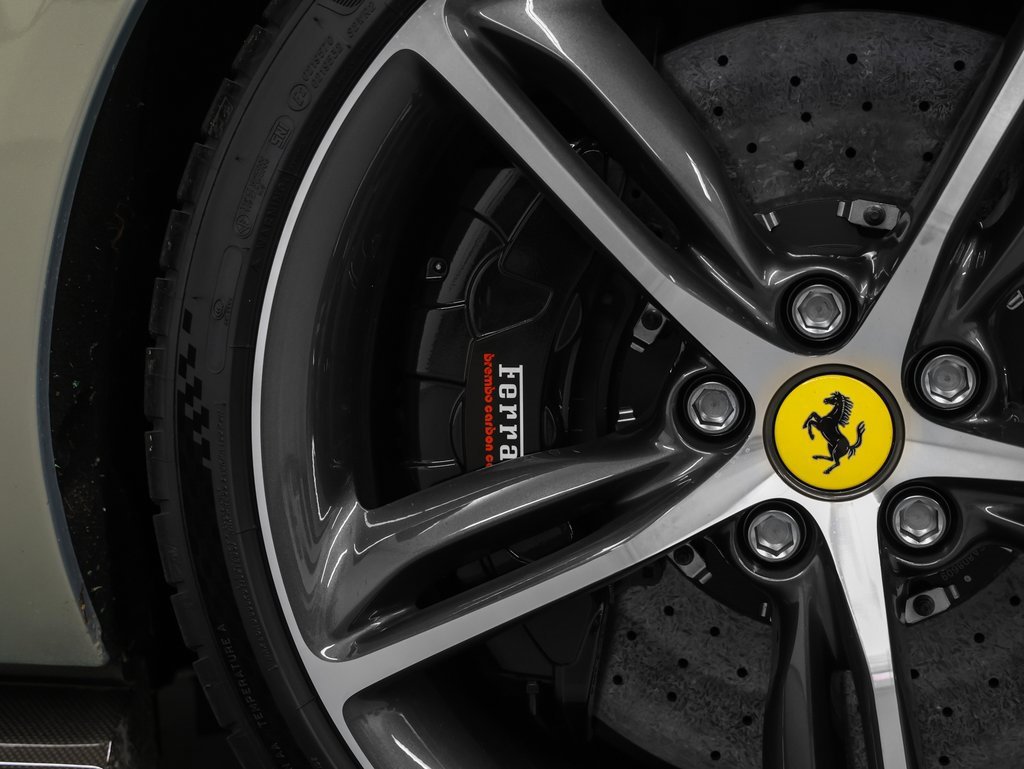 Used 2023 Ferrari 296 GTS image 17
