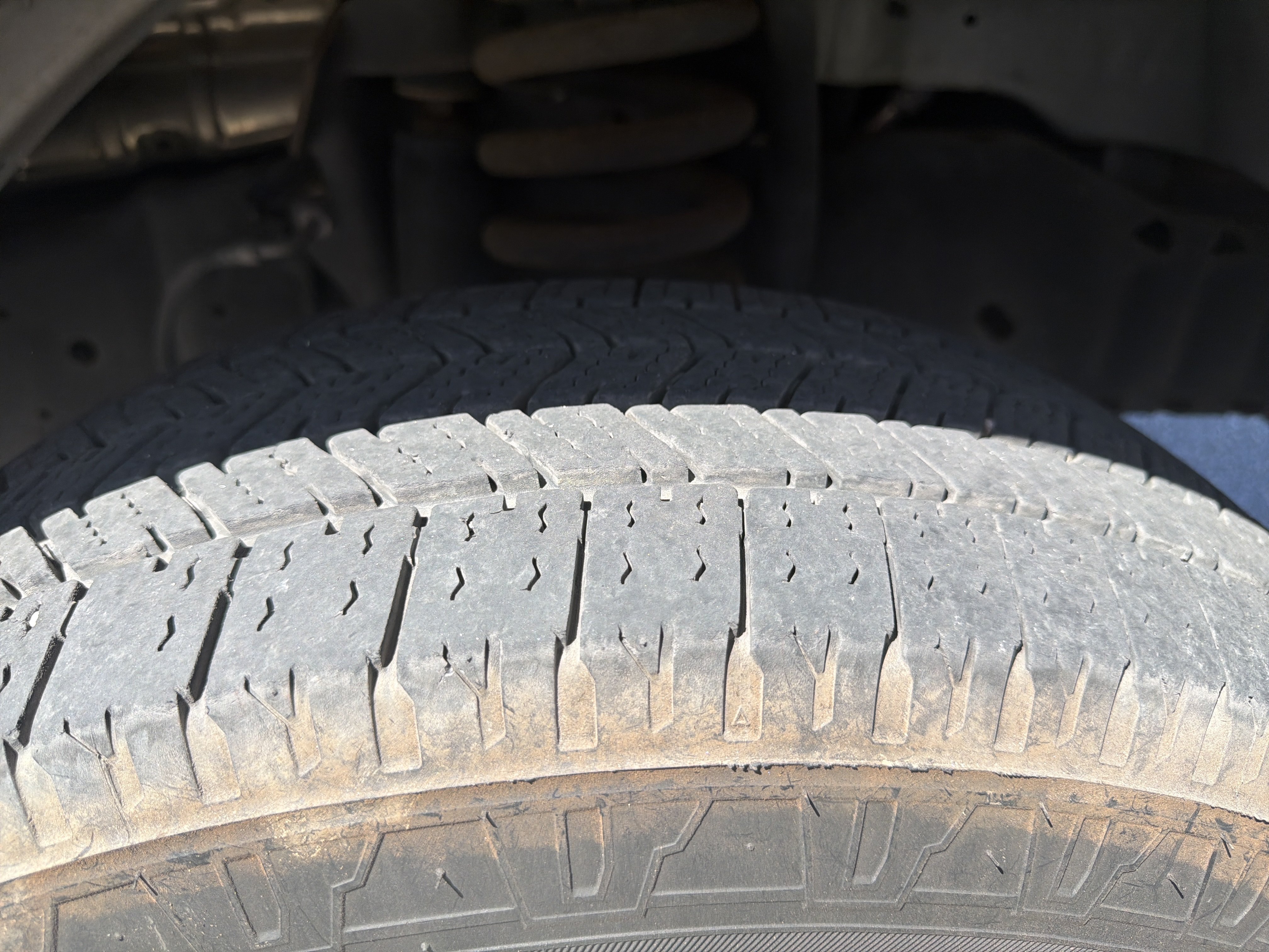 Used 2019 Ford E-450 and Econoline 450 Super Duty w/ Power Windows & Locks Group RWD image 11
