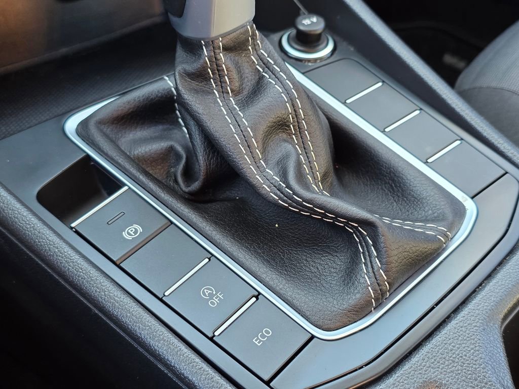 Used 2024 Volkswagen Jetta S image 32