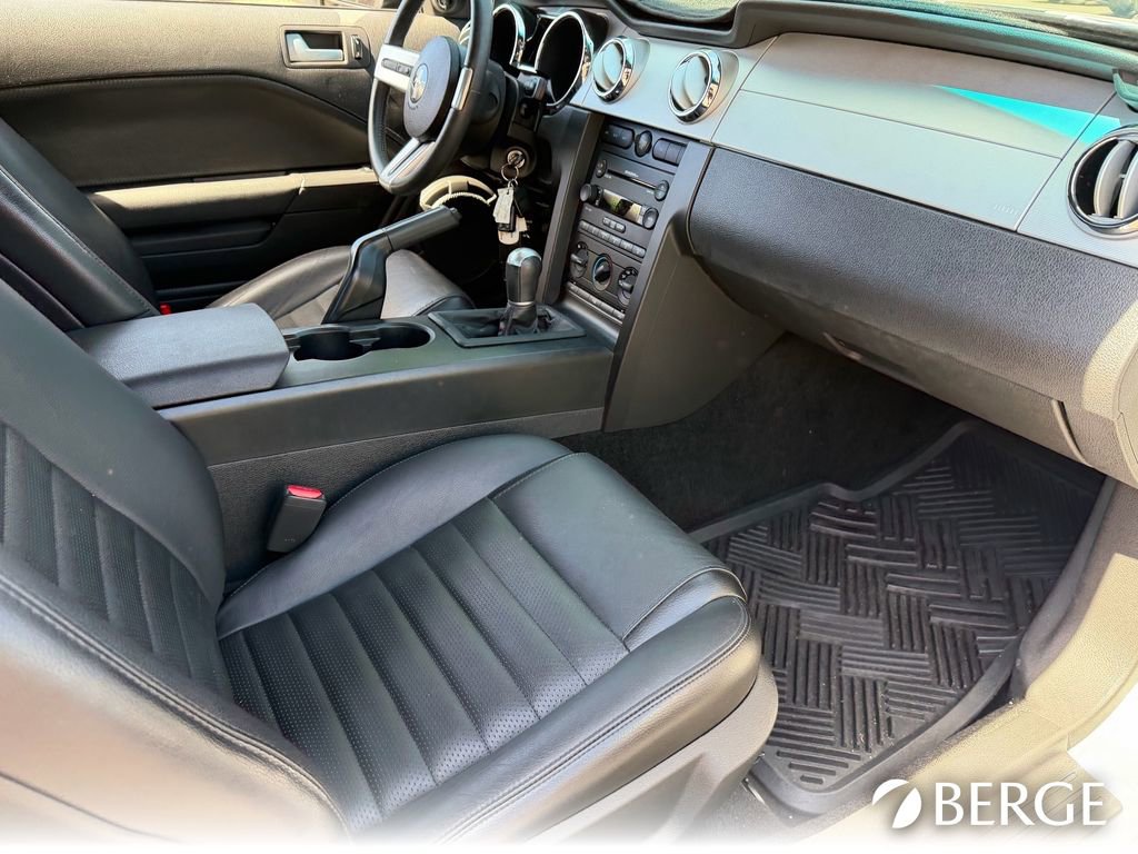 Used 2007 Ford Mustang GT image 14