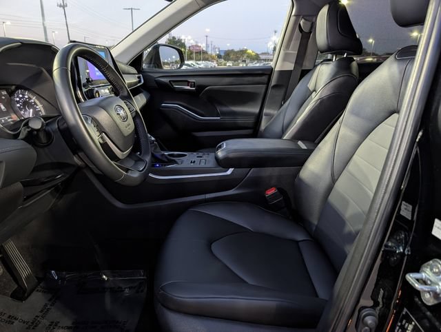 Used 2026 Toyota Highlander XLE AWD/4WD image 26