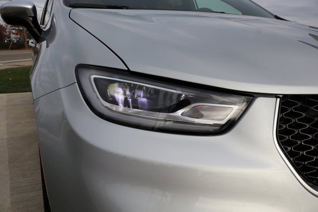 New 2026 Chrysler Pacifica Pinnacle AWD/4WD image 4