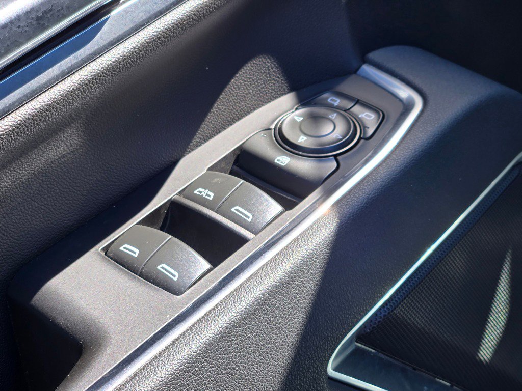 Certified 2025 Chevrolet Silverado 2500 LT w/ Convenience Package image 21