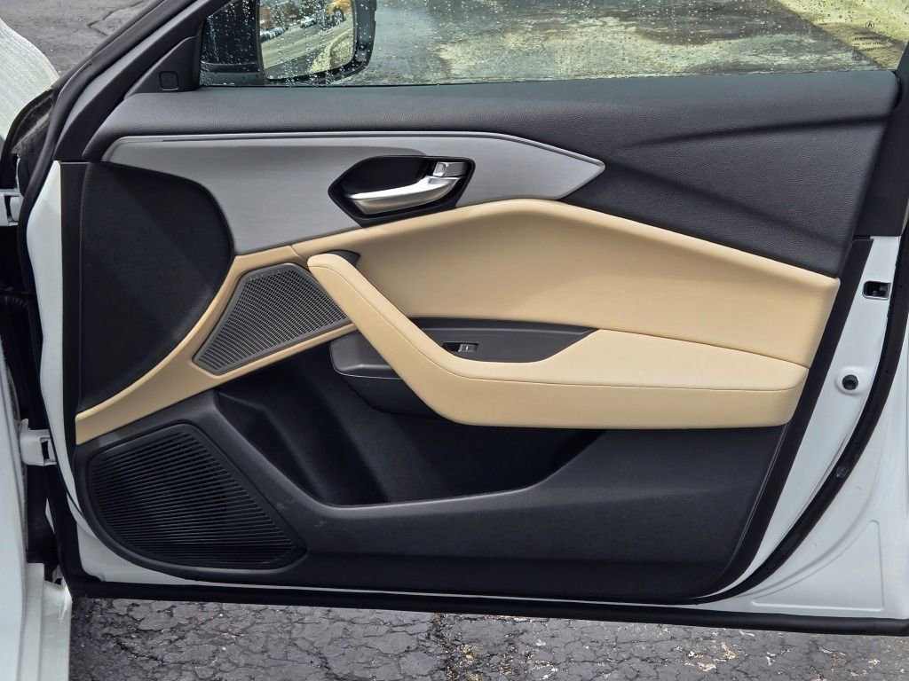 Used 2023 Acura TLX w/ Technology Package image 7