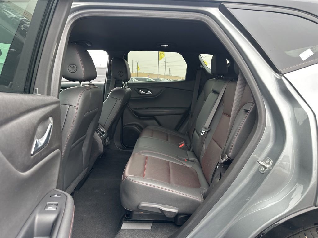 Used 2024 Chevrolet Blazer RS w/ Enhanced Convenience Package image 23