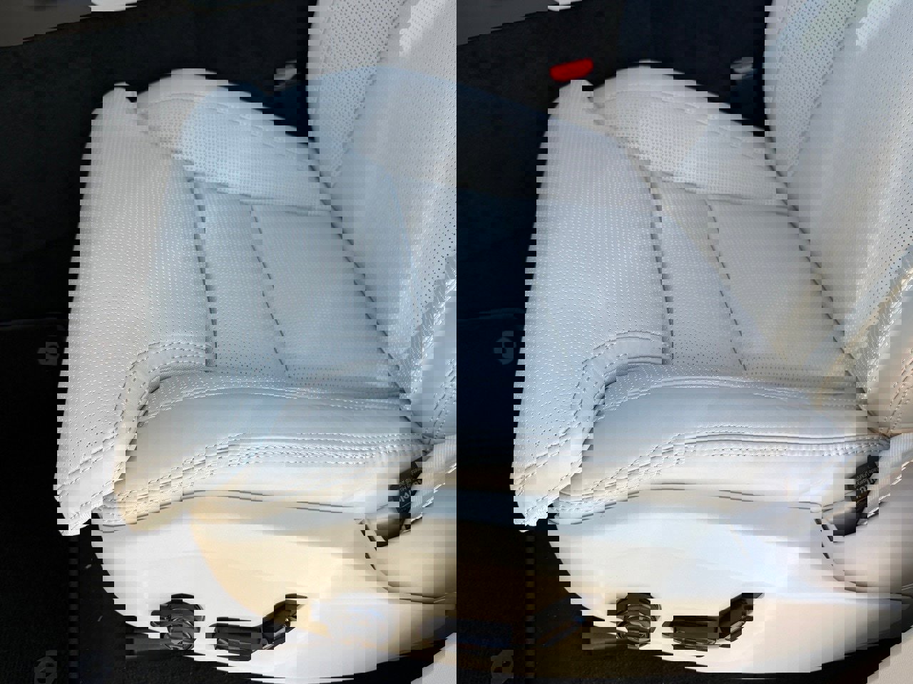 New 2026 Volvo XC90 B6 Ultra w/ Protection Package Premier image 19