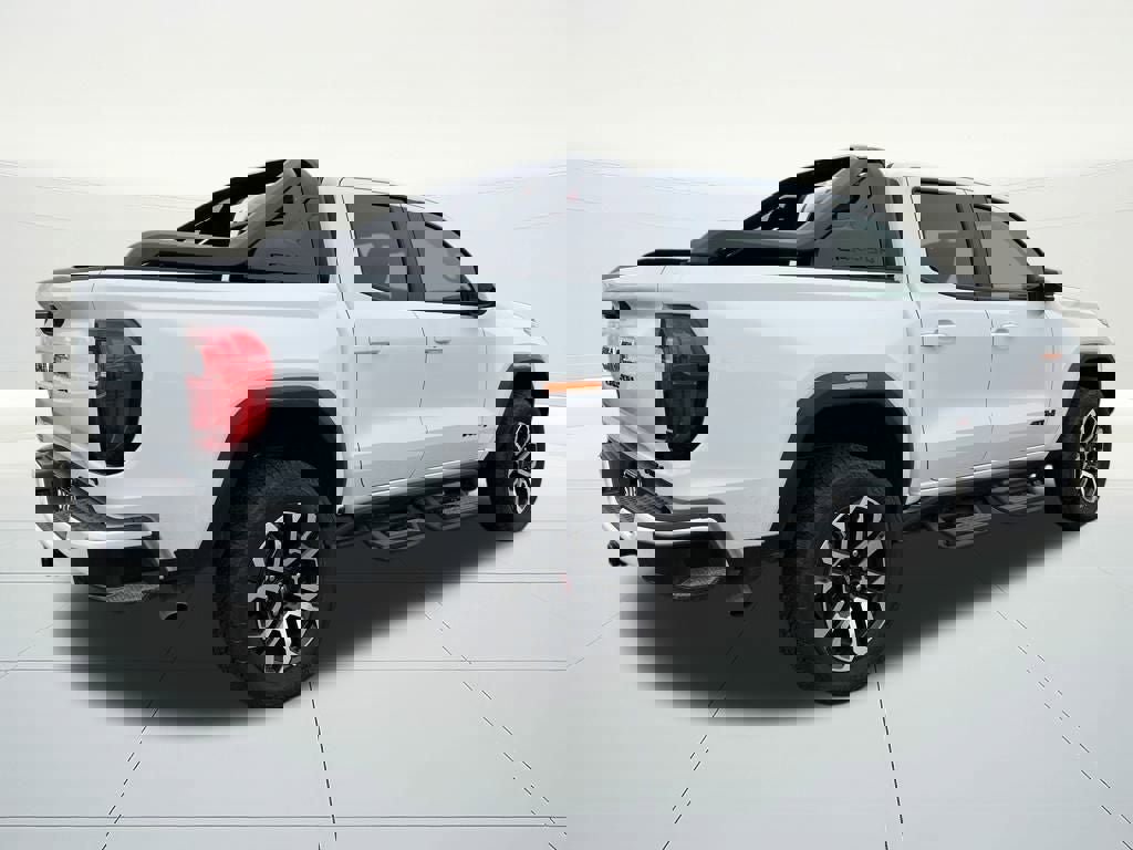 Used 2025 GMC Canyon AT4 w/ Nightfall Edition image 4