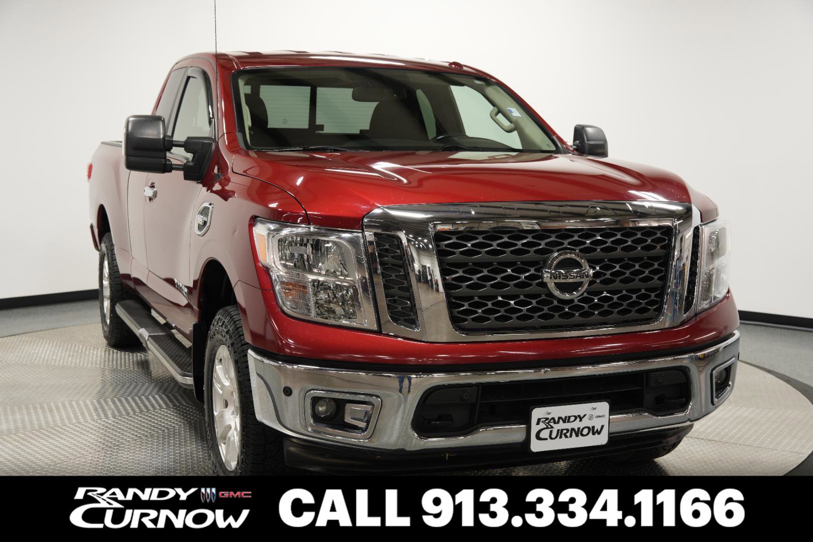 Used 2017 Nissan Titan SV image 1