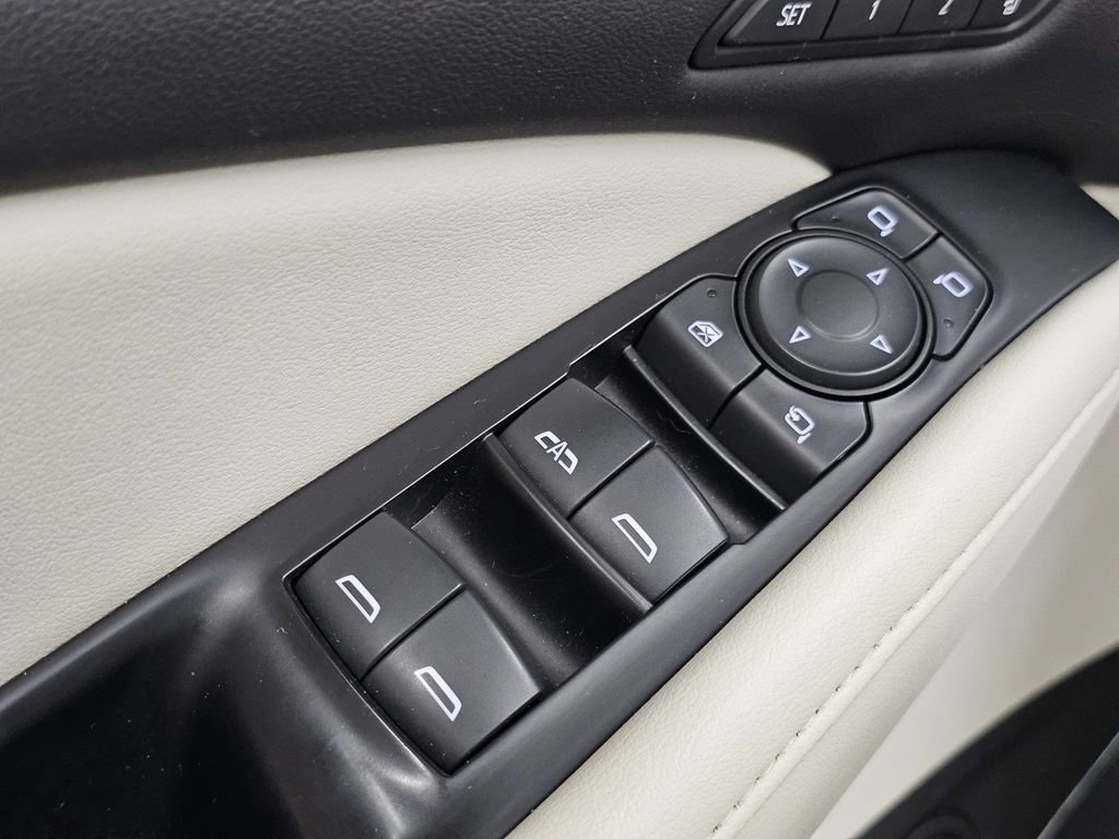 Used 2022 Buick Enclave Premium w/ Experience Buick Package image 32