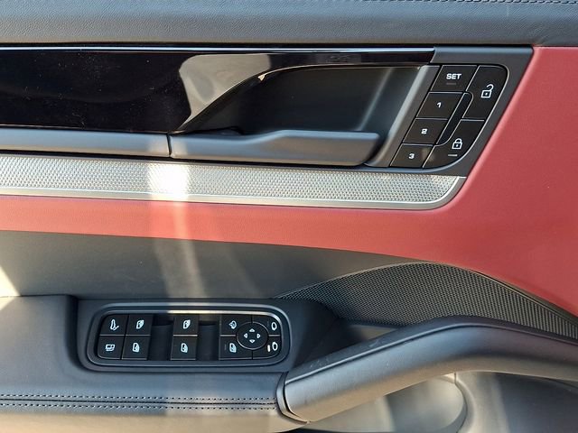 New 2026 Porsche Cayenne E-Hybrid Coupe image 13