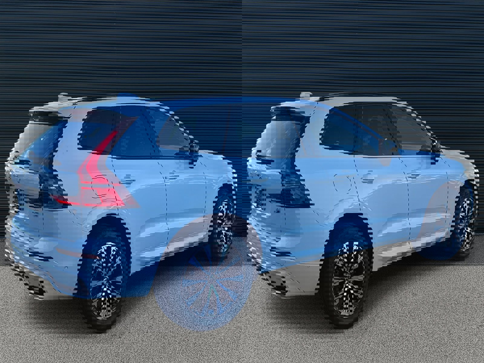 Used 2025 Volvo XC60 B5 Plus image 5