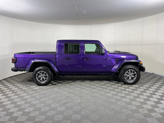 New 2026 Jeep Gladiator Sport AWD/4WD image 4