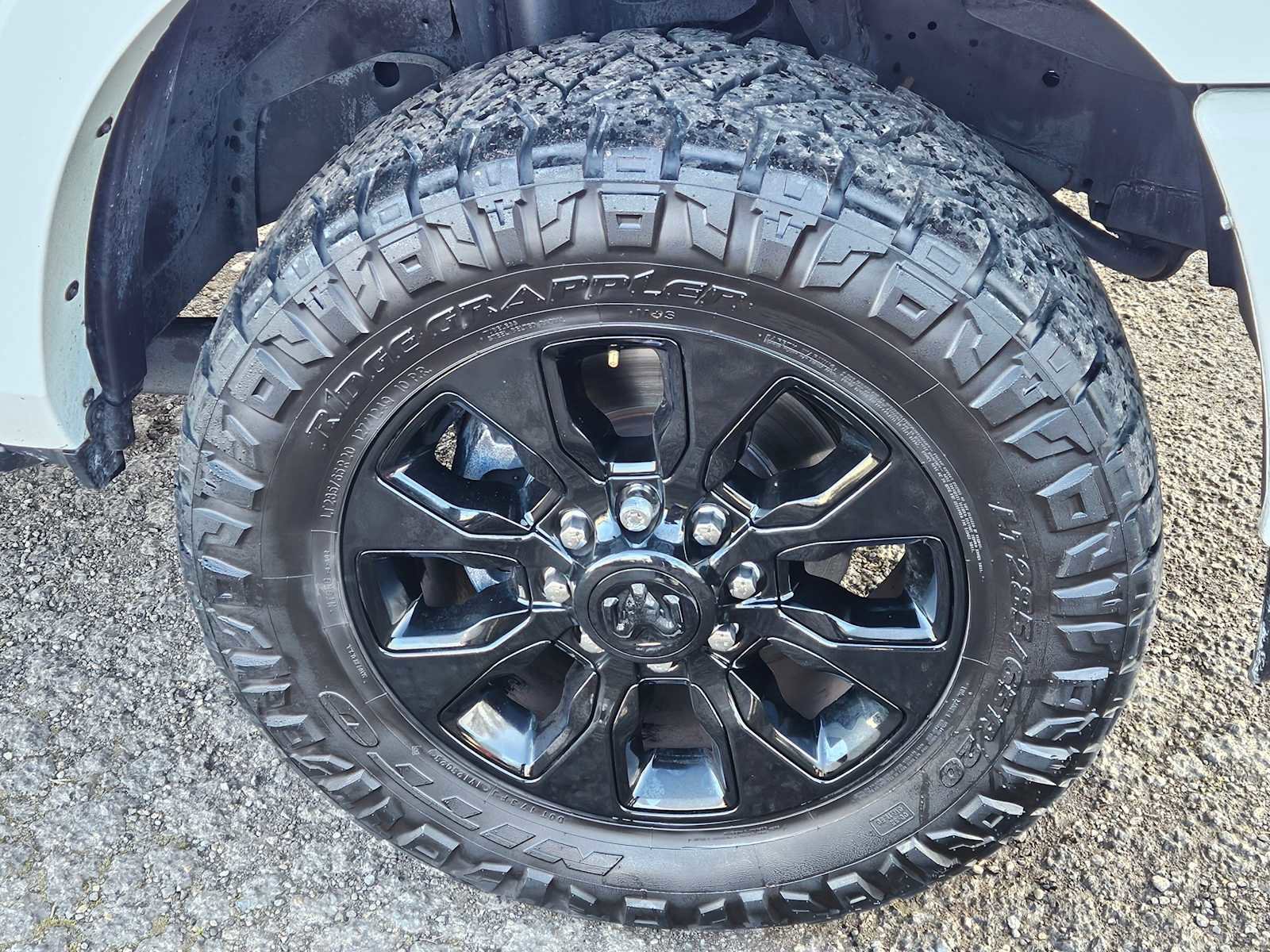 Used 2023 RAM 2500 Limited image 9