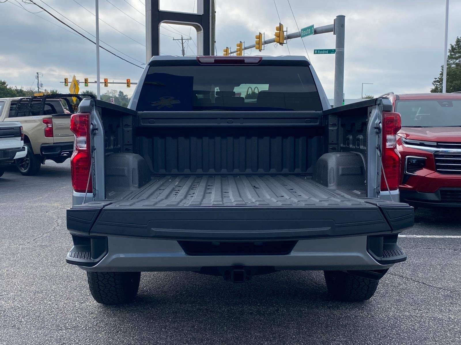New 2026 Chevrolet Silverado 1500 Custom w/ Turbomax Blackout Package AWD/4WD image 7
