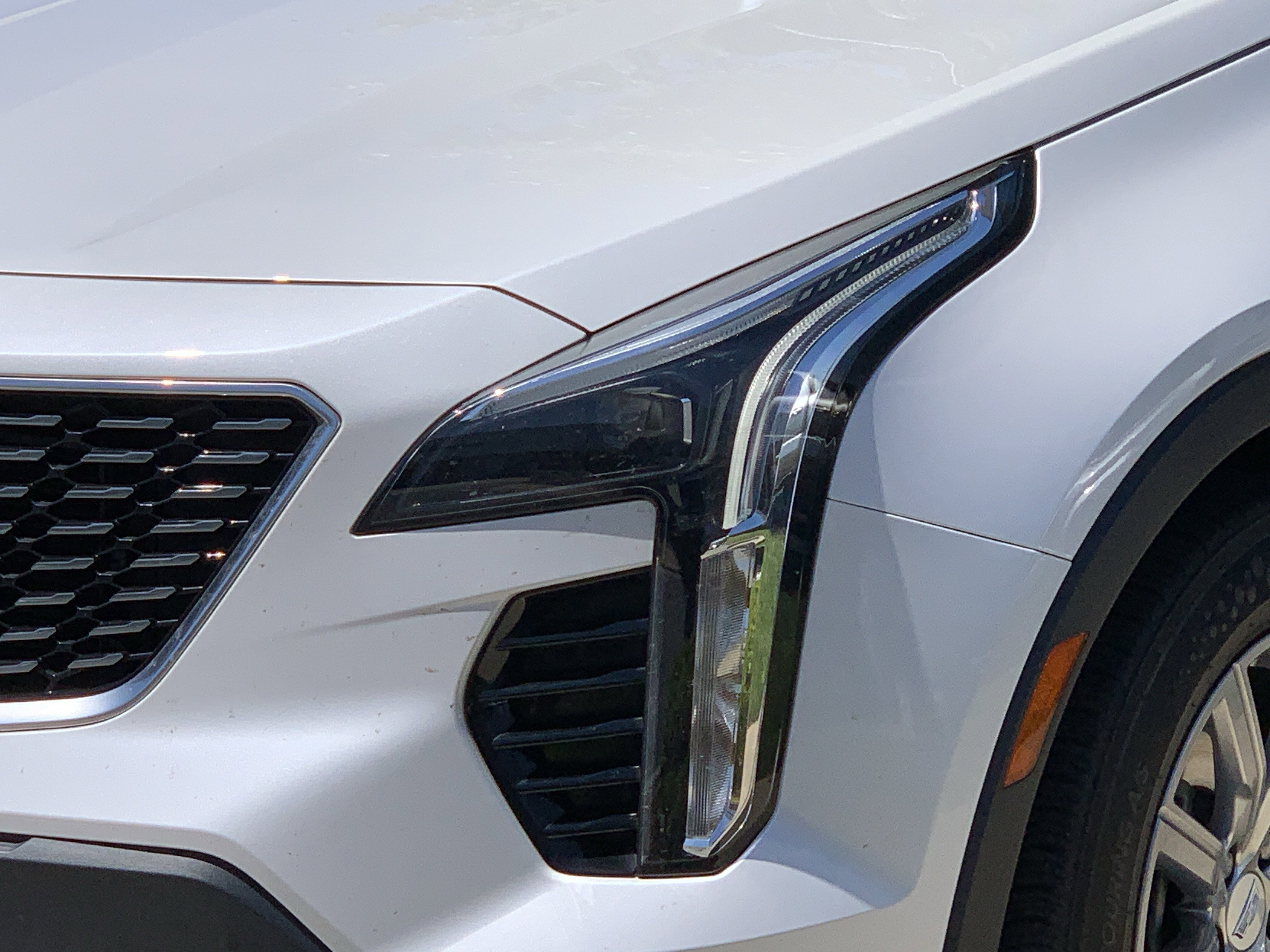 Used 2020 Cadillac XT4 Premium Luxury w/ Driver Awareness Package FWD image 6