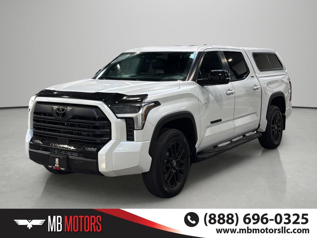 Used 2025 Toyota Tundra Limited AWD/4WD image 1