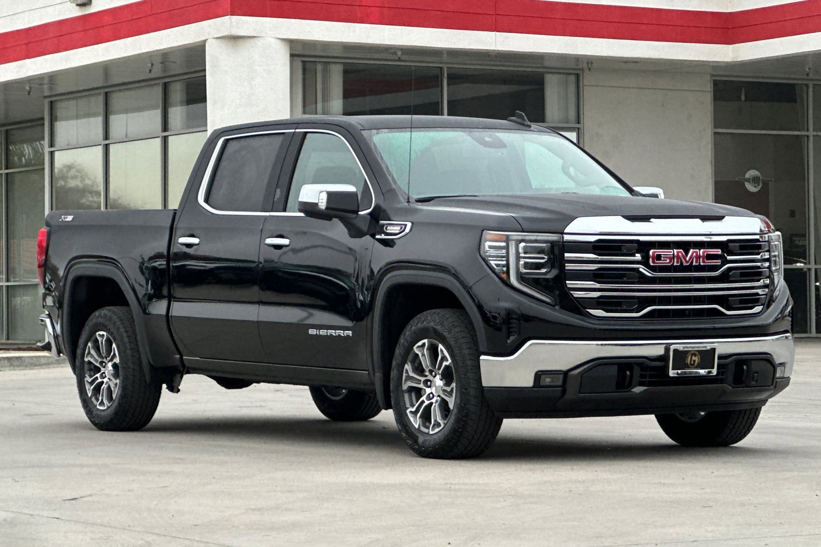 New 2026 GMC Sierra 1500 SLT w/ SLT Convenience Package image 9