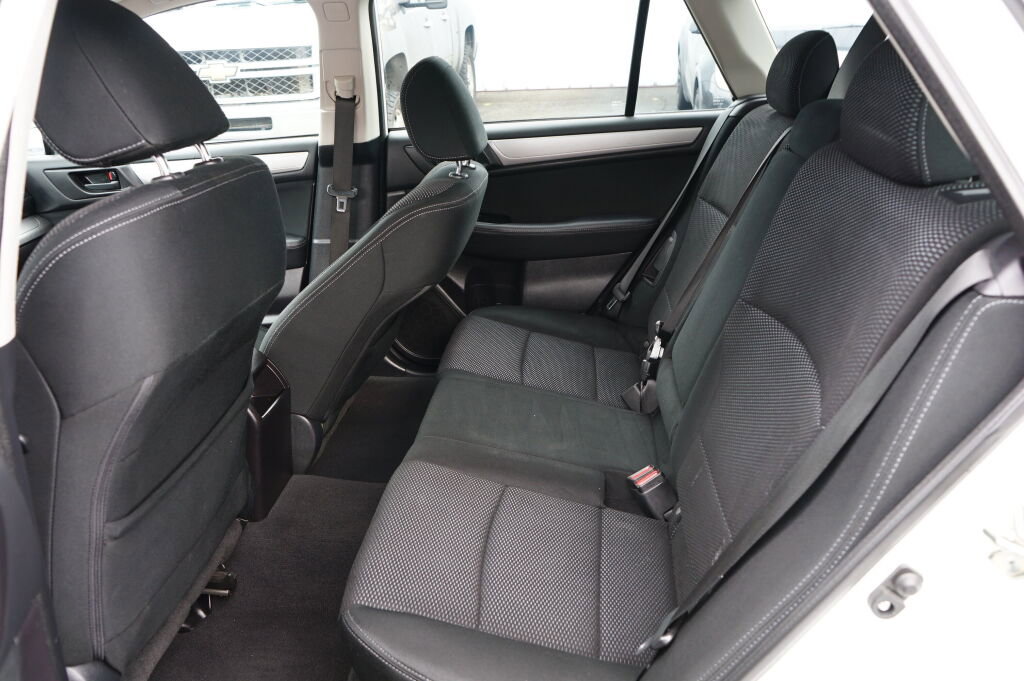 Used 2016 Subaru Outback 2.5i image 14