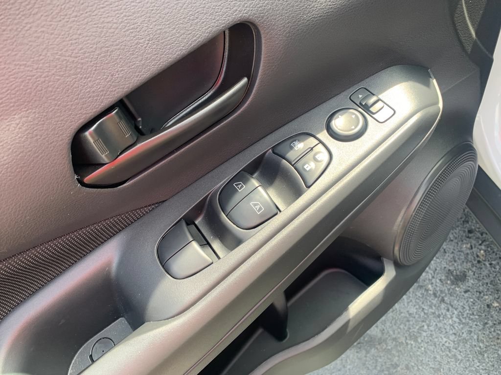 Used 2025 Nissan Kicks Play S FWD image 11