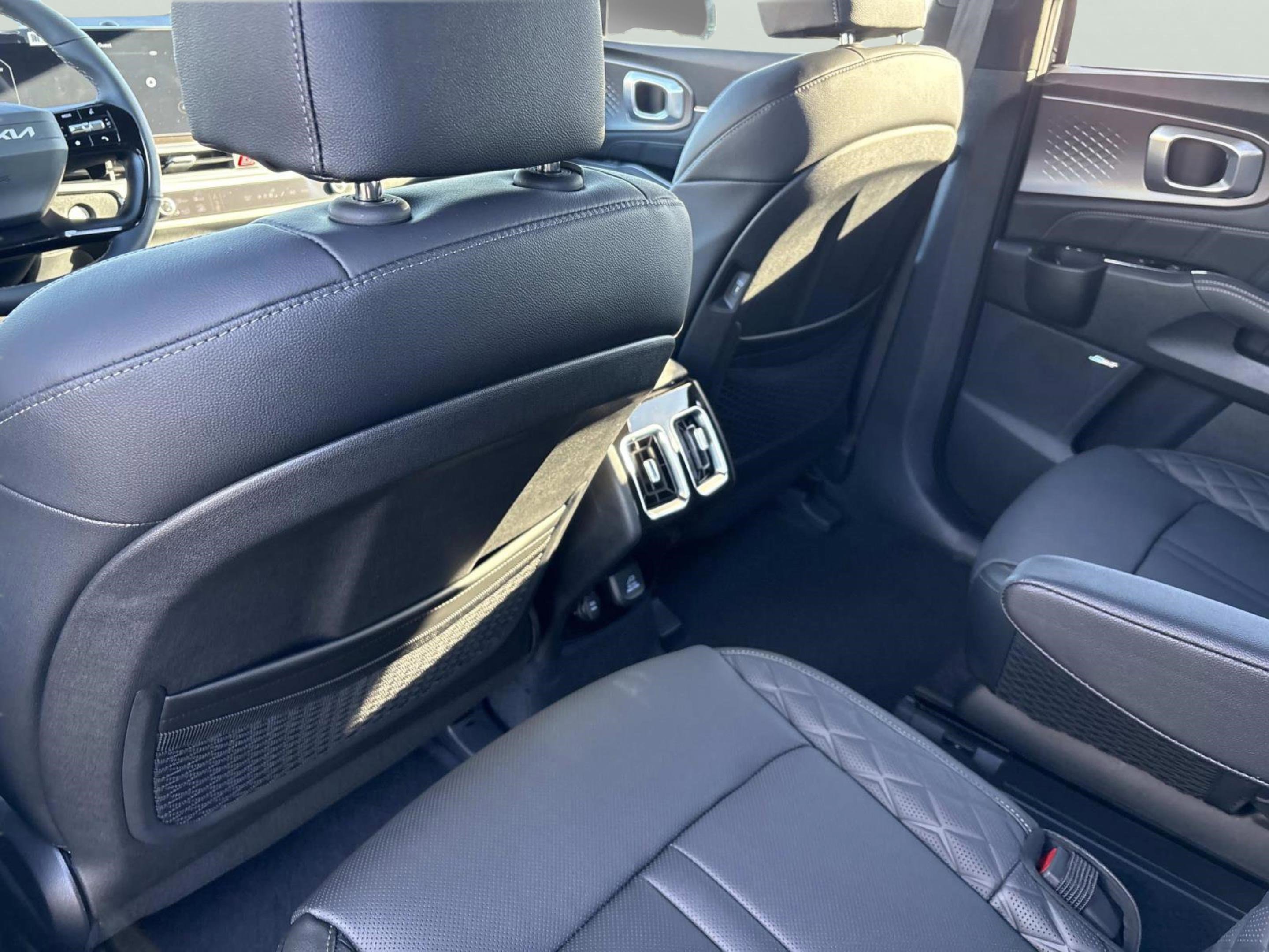 New 2026 Kia Sorento SX Prestige AWD/4WD image 12