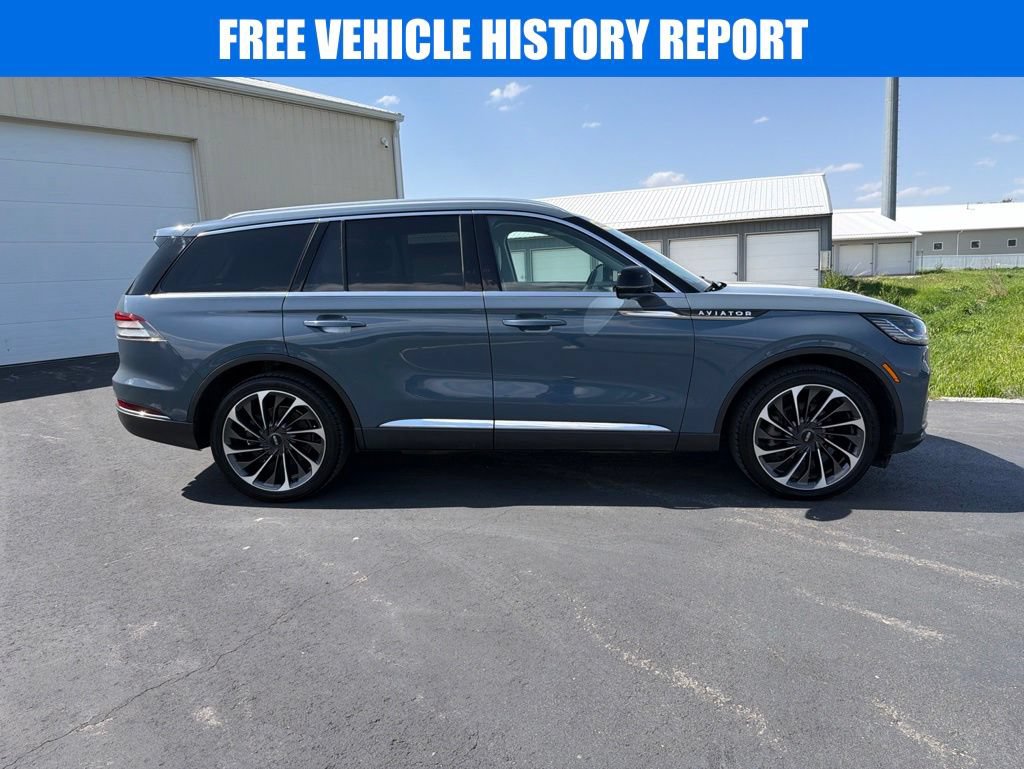 Used 2025 Lincoln Aviator Reserve w/ Equipment Group 201A AWD/4WD image 3
