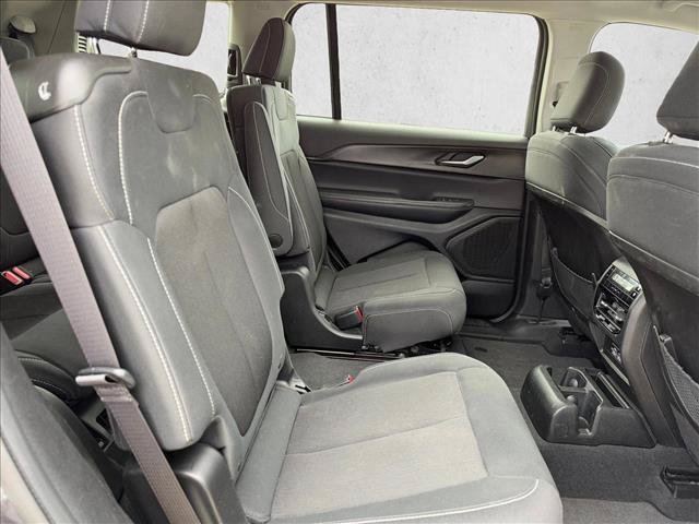 Used 2023 Jeep Grand Cherokee L Laredo RWD image 20