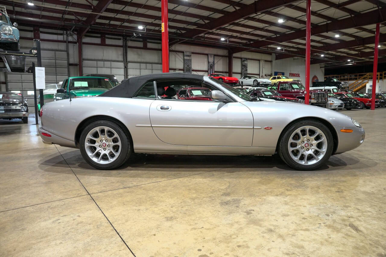 Used 2001 Jaguar XK8 Convertible RWD image 25