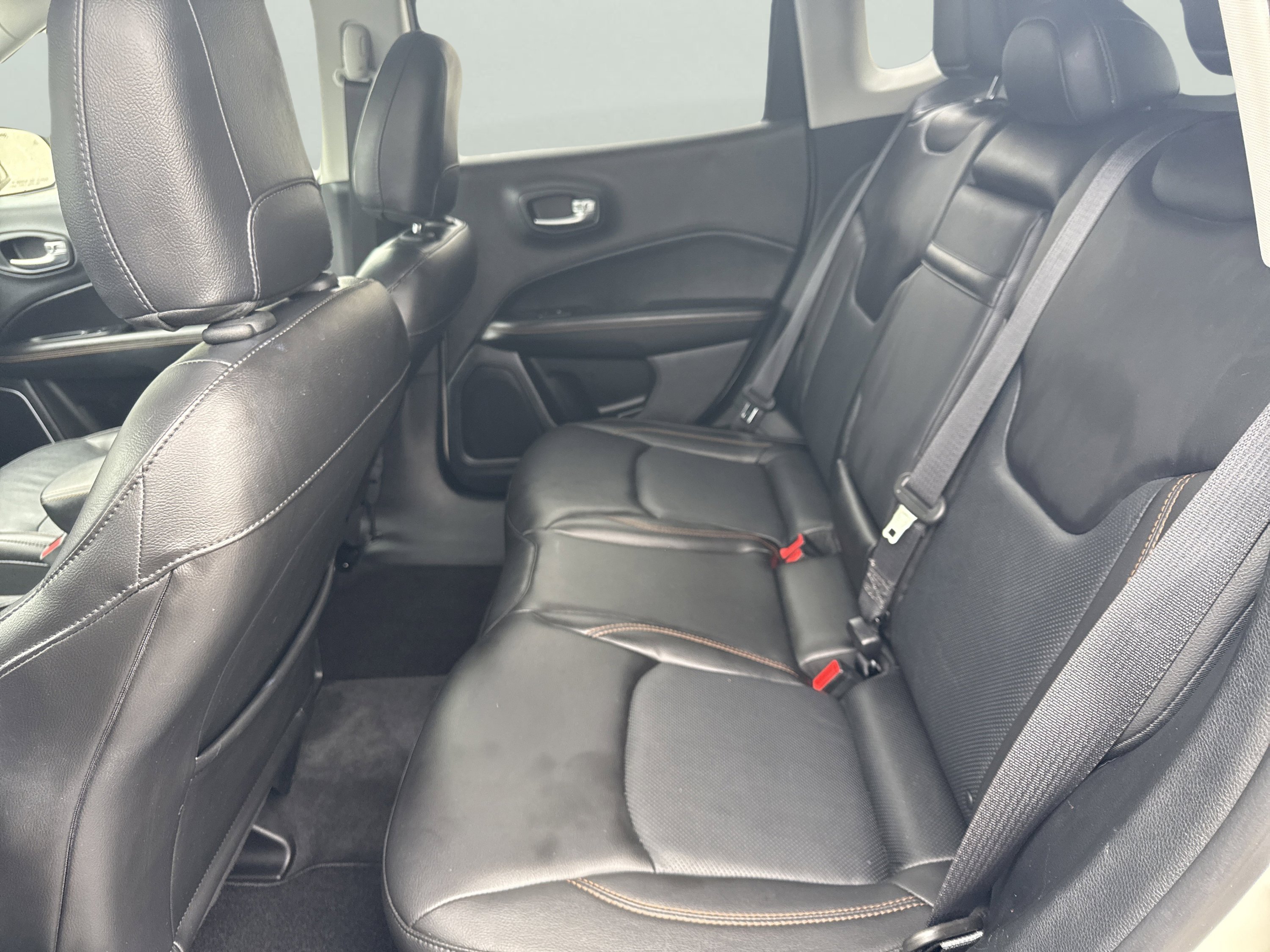 Used 2018 Jeep Compass Limited w/ Navigation Group image 9