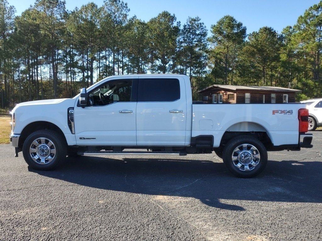 Used 2025 Ford F250 Lariat w/ Chrome Package image 6