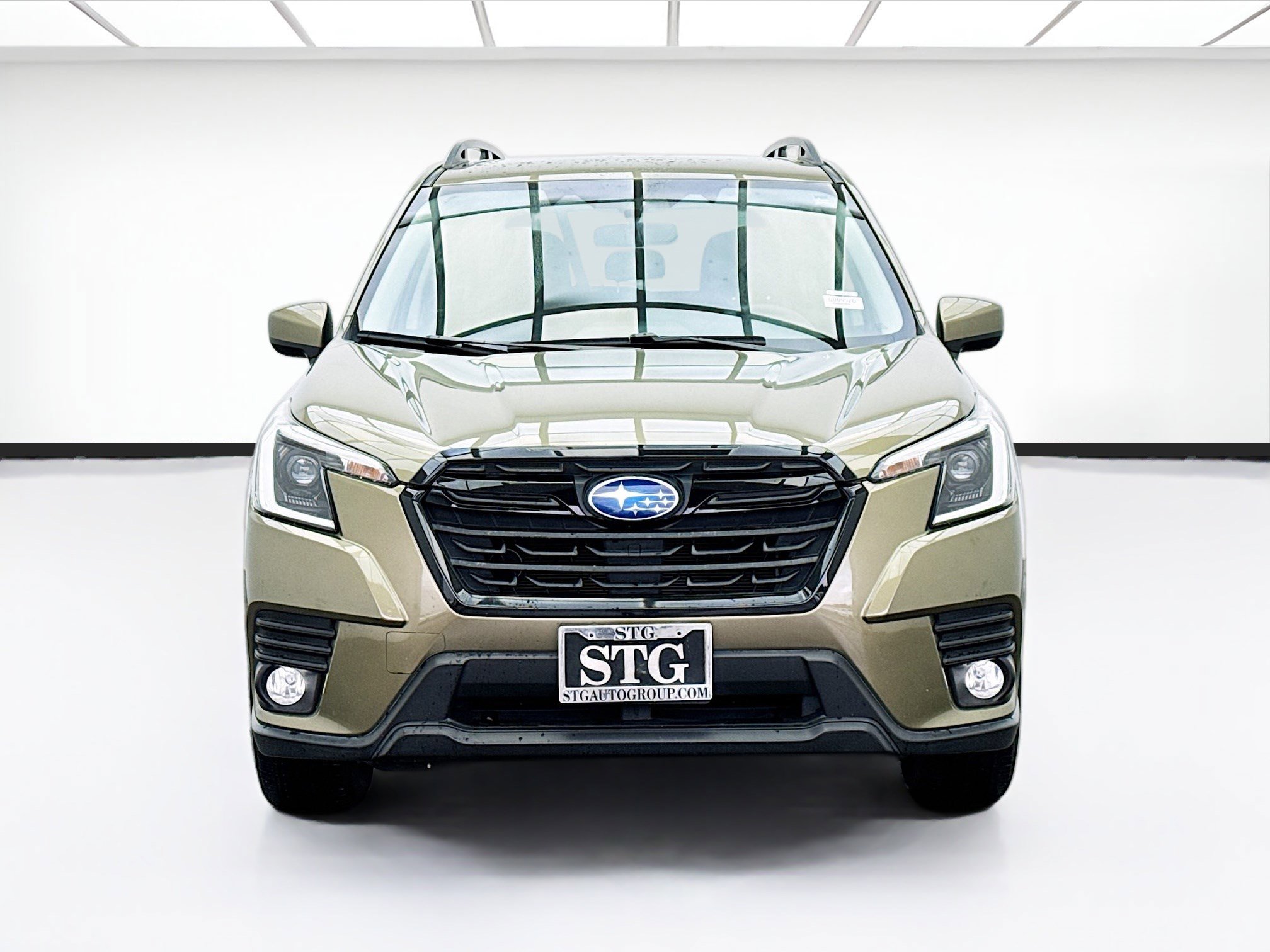 Used 2023 Subaru Forester Premium image 2