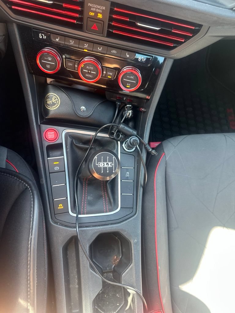 Used 2024 Volkswagen Jetta GLI 40th Anniversary Edition FWD image 5