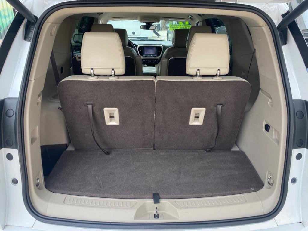 Used 2017 GMC Acadia Denali w/ Technology Package image 8