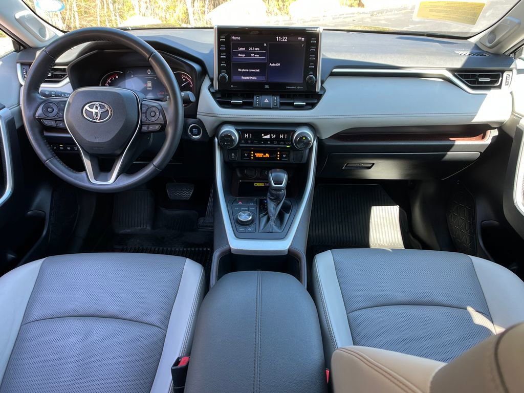 Used 2022 Toyota RAV4 Limited image 13