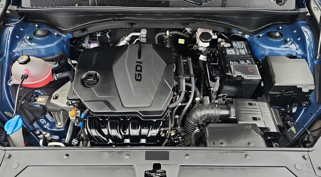 Used 2023 Hyundai Santa Fe SE w/ Cargo Package image 30