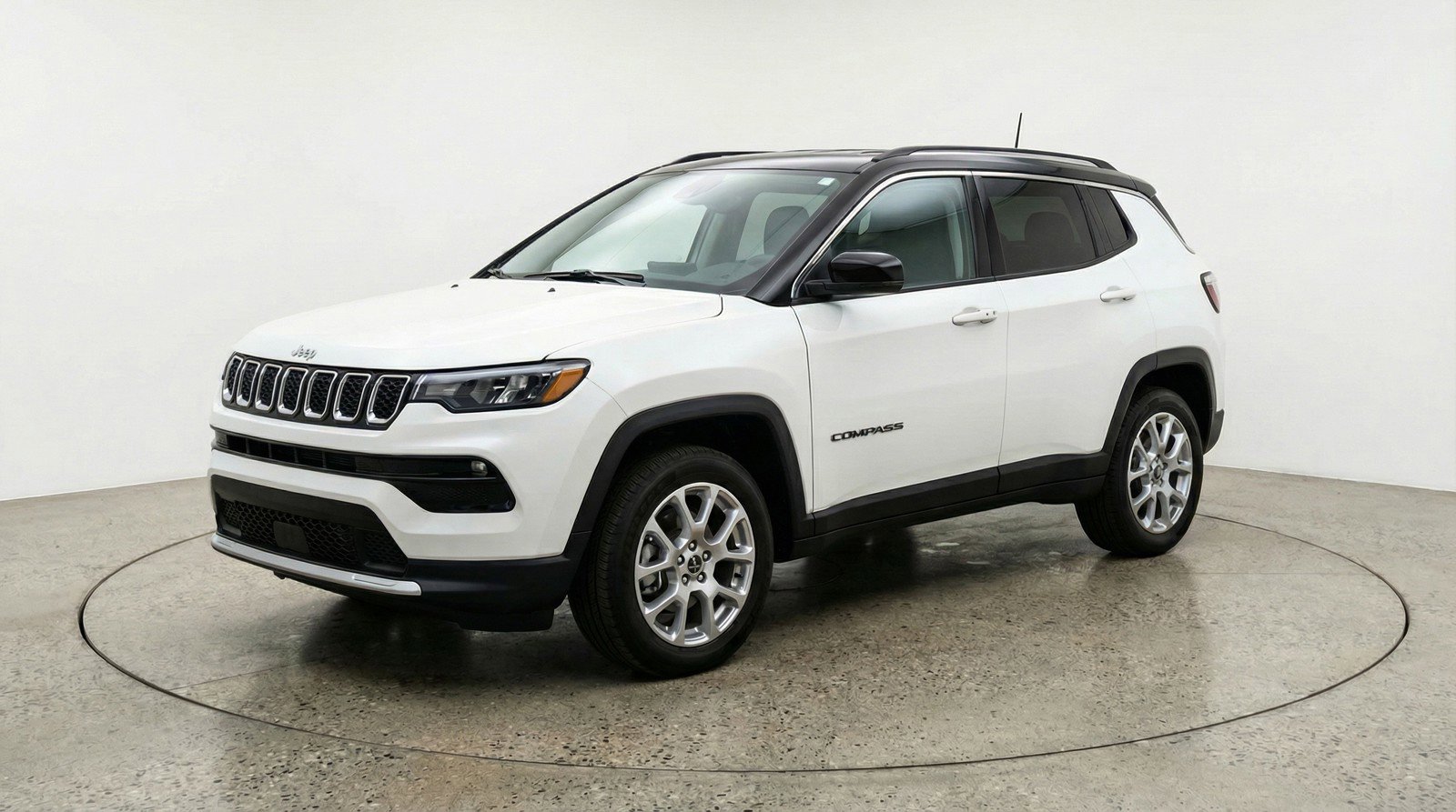 Used 2025 Jeep Compass Limited AWD/4WD image 3